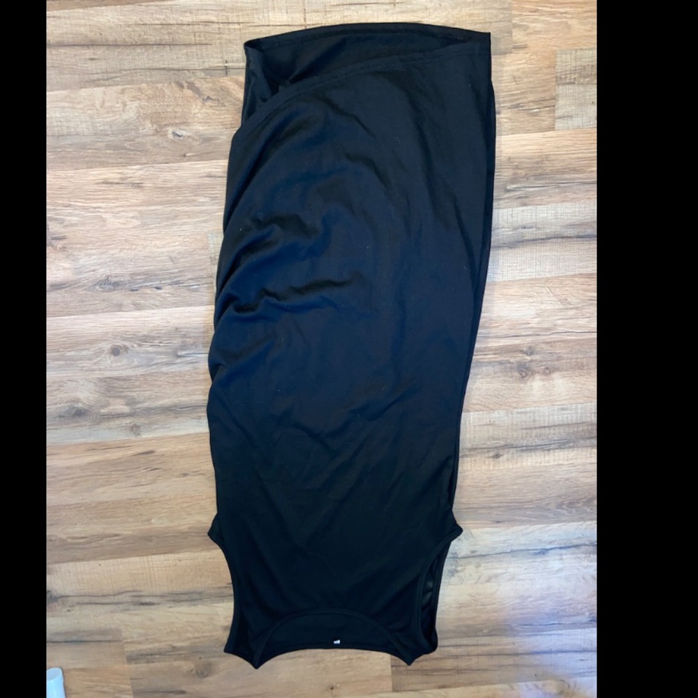 Black Sleeveless Dress